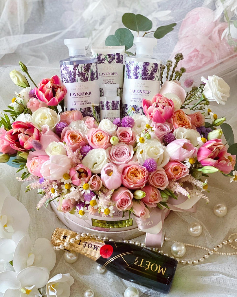Floral Extravanganza Scented Gift Box