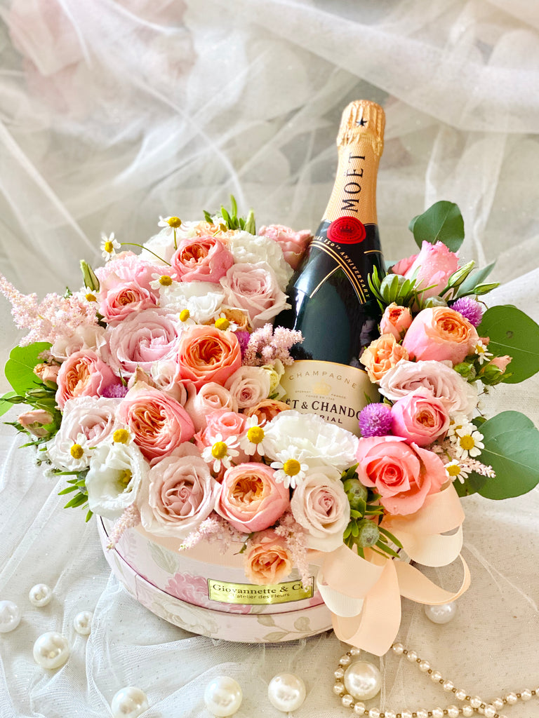 Garden Rose Moët & Chandon Champagne Blooms Box