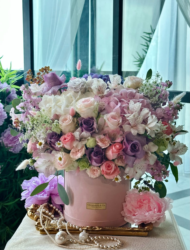 J’adore Pastel De Luxe Blooms Box (Fresh Flower)