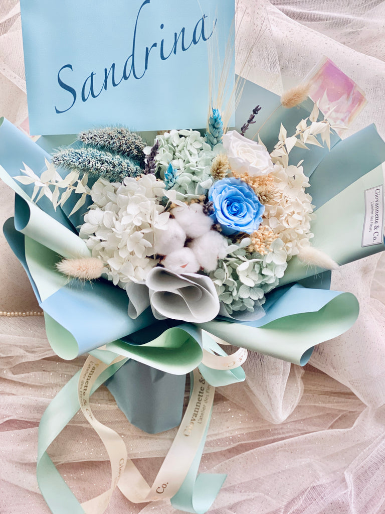 Everlasting Smitten Blue Bouquet (Preserved Flowers)