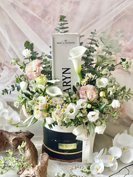Personalized Moët & Chandon Champagne Gardenia Blooms Box