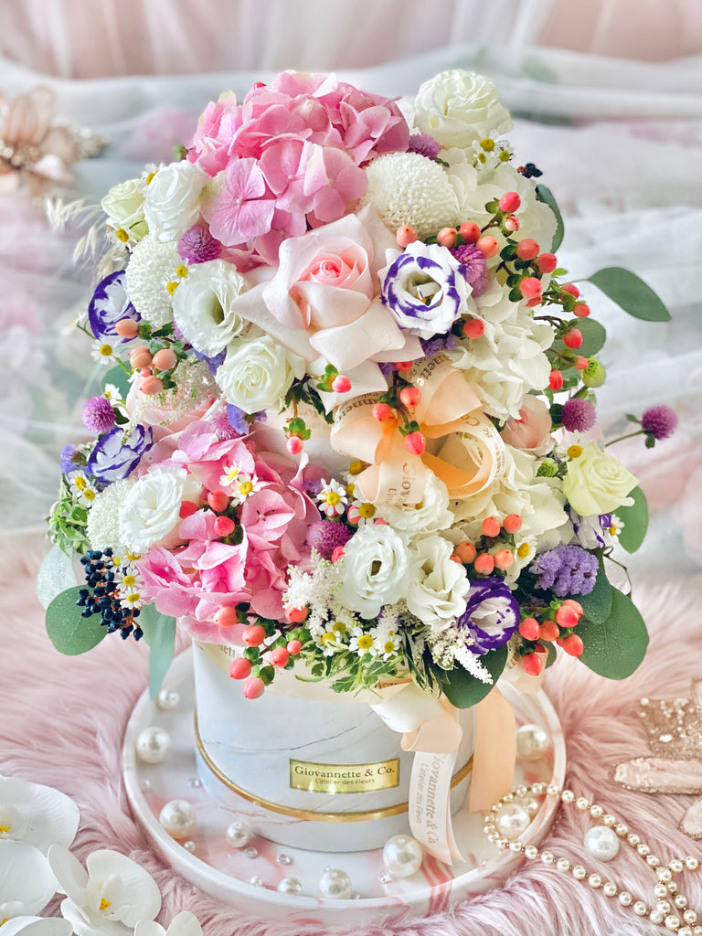 Two-Tiers Gardenia De Luxe Blooms Box (Fresh Flowers)