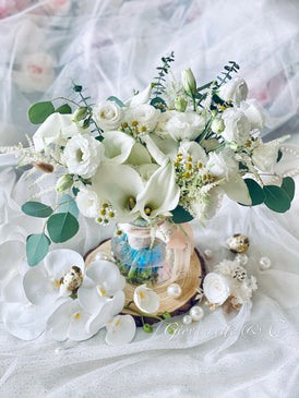 Blissful Calla Lily Centerpiece