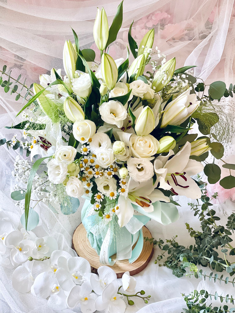 Florescent White Lily Vase Bouquet