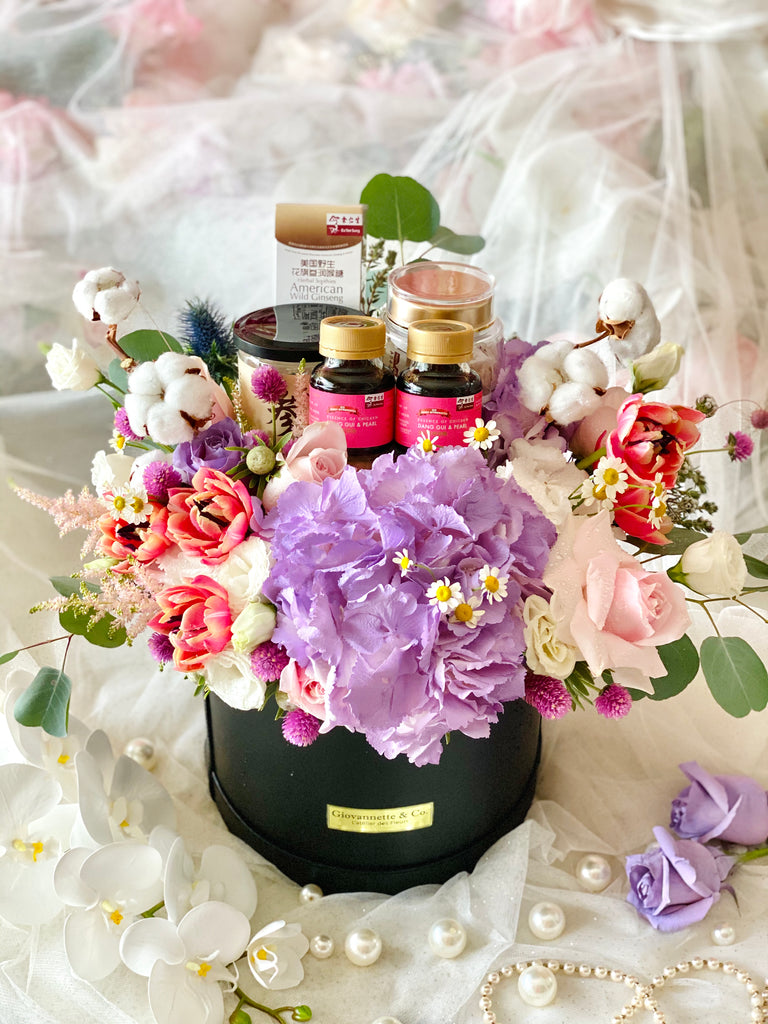 J’adore De Luxe Nourishment Gift Box (Fresh Flowers)