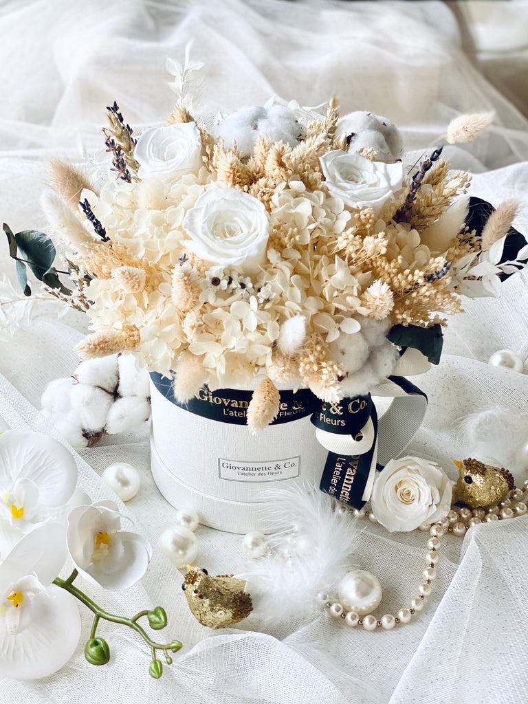 Everlasting White Delight Blooms Box (Preserved Flowers)