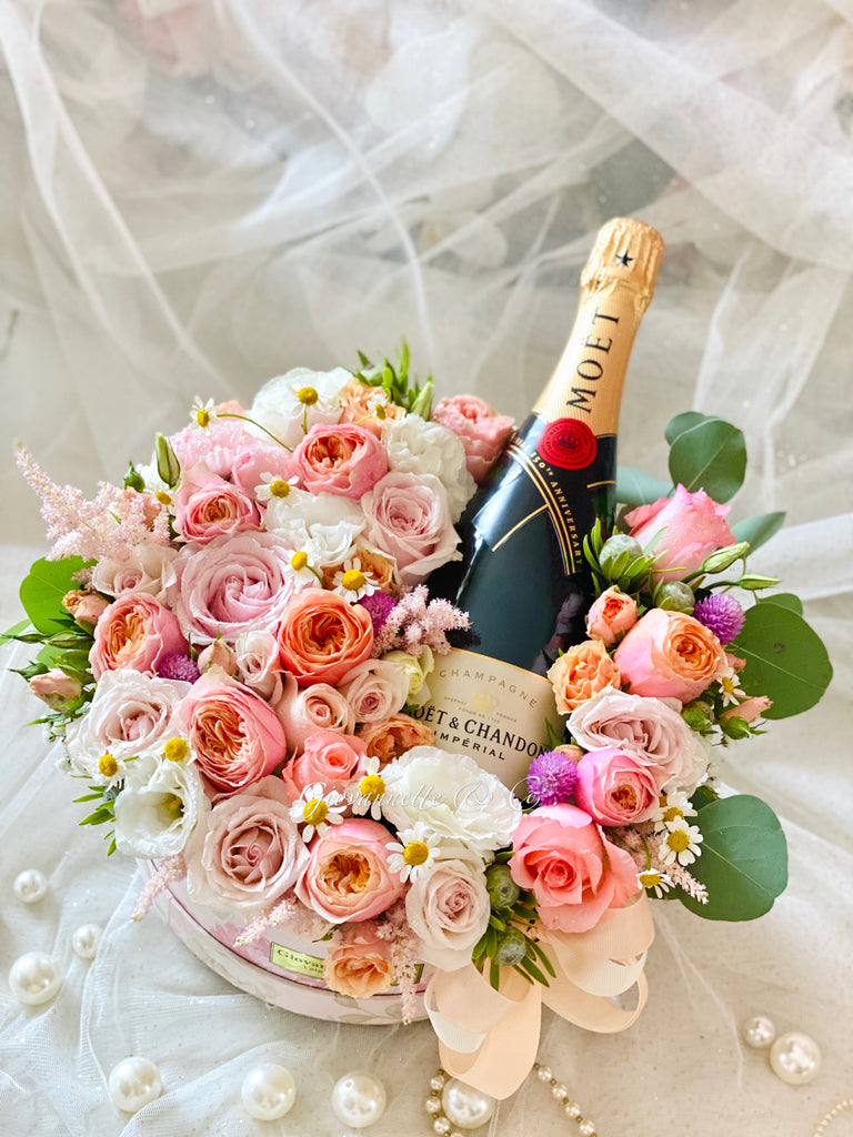 Garden Rose Moët & Chandon Champagne Blooms Box