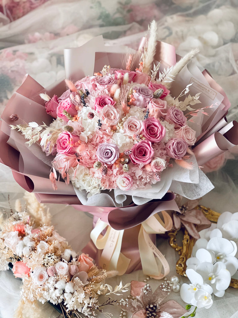 Eternity La Vie En Rose Bouquet (Preserved Flower, Extra Large)