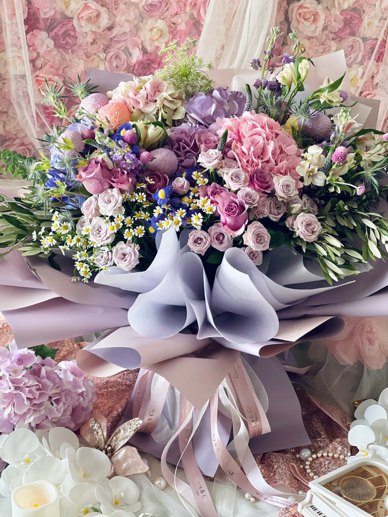 Violet de Luxe Bouquet (Extra Large)