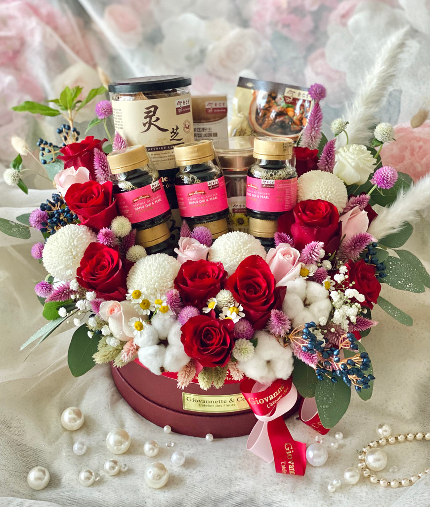 Superior Nourishment & Blooms Gift Box (Fresh Flowers)