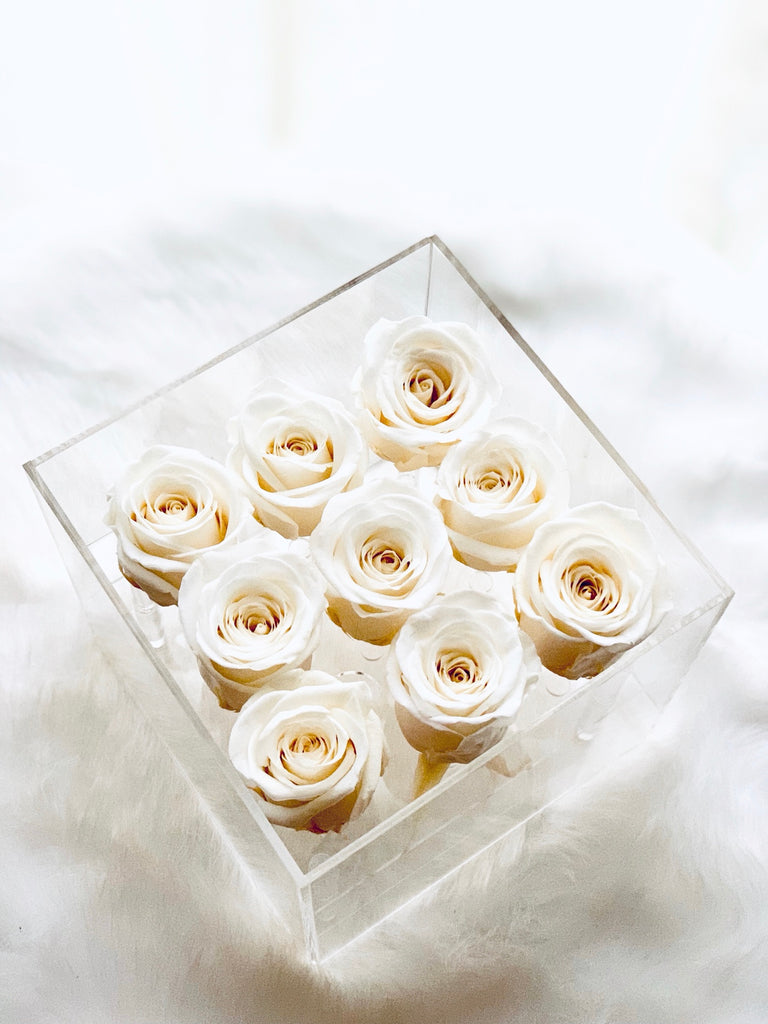 Personalized L’enchanteur Box (9 Preserved Roses)