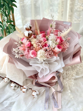 Eternity Valentine Ombré Pink Bouquet (Preserved Flower, Large)
