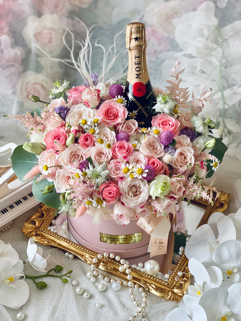 J’adore Pink Gardenia Mini Champagne Blooms Box