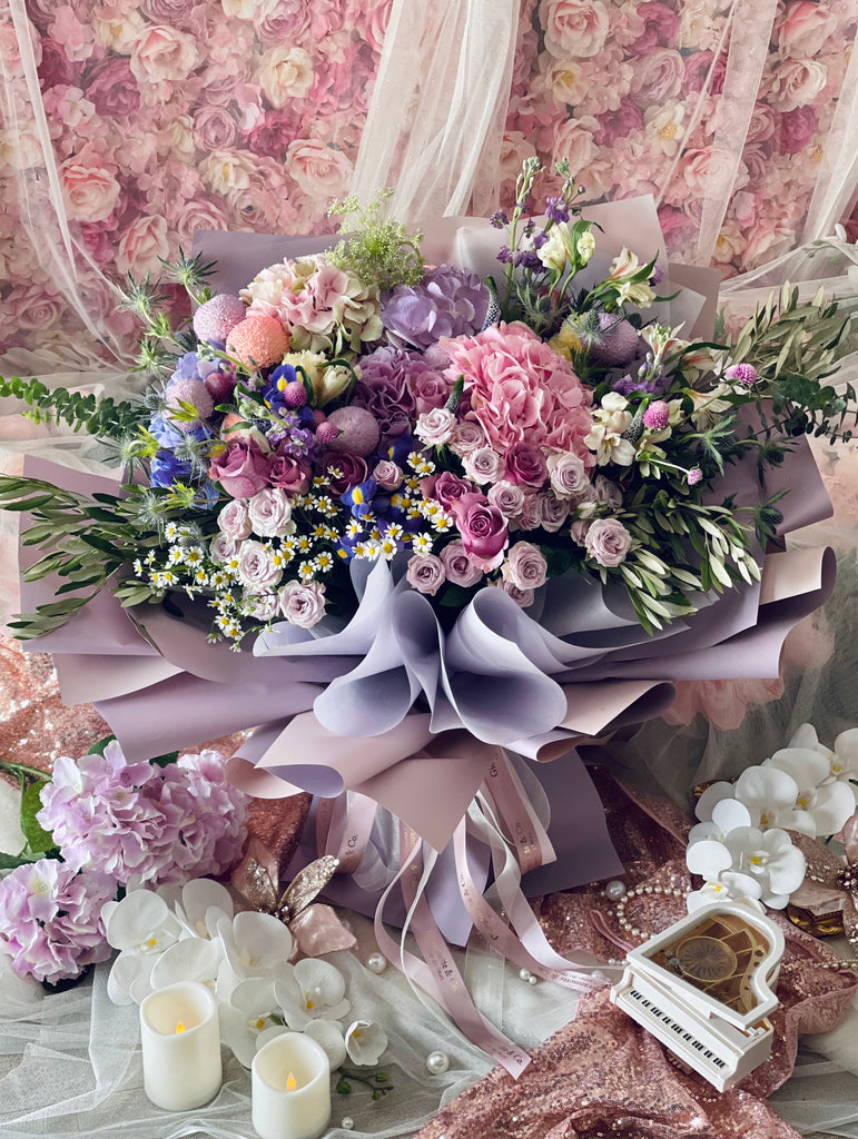 Violet de Luxe Bouquet (Extra Large)